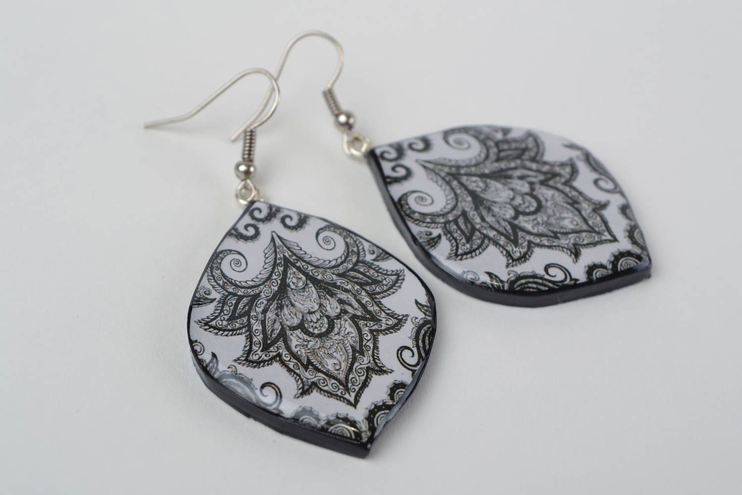 Handmade polymer clay decoupage earrings with black and white floral pattern photo 3