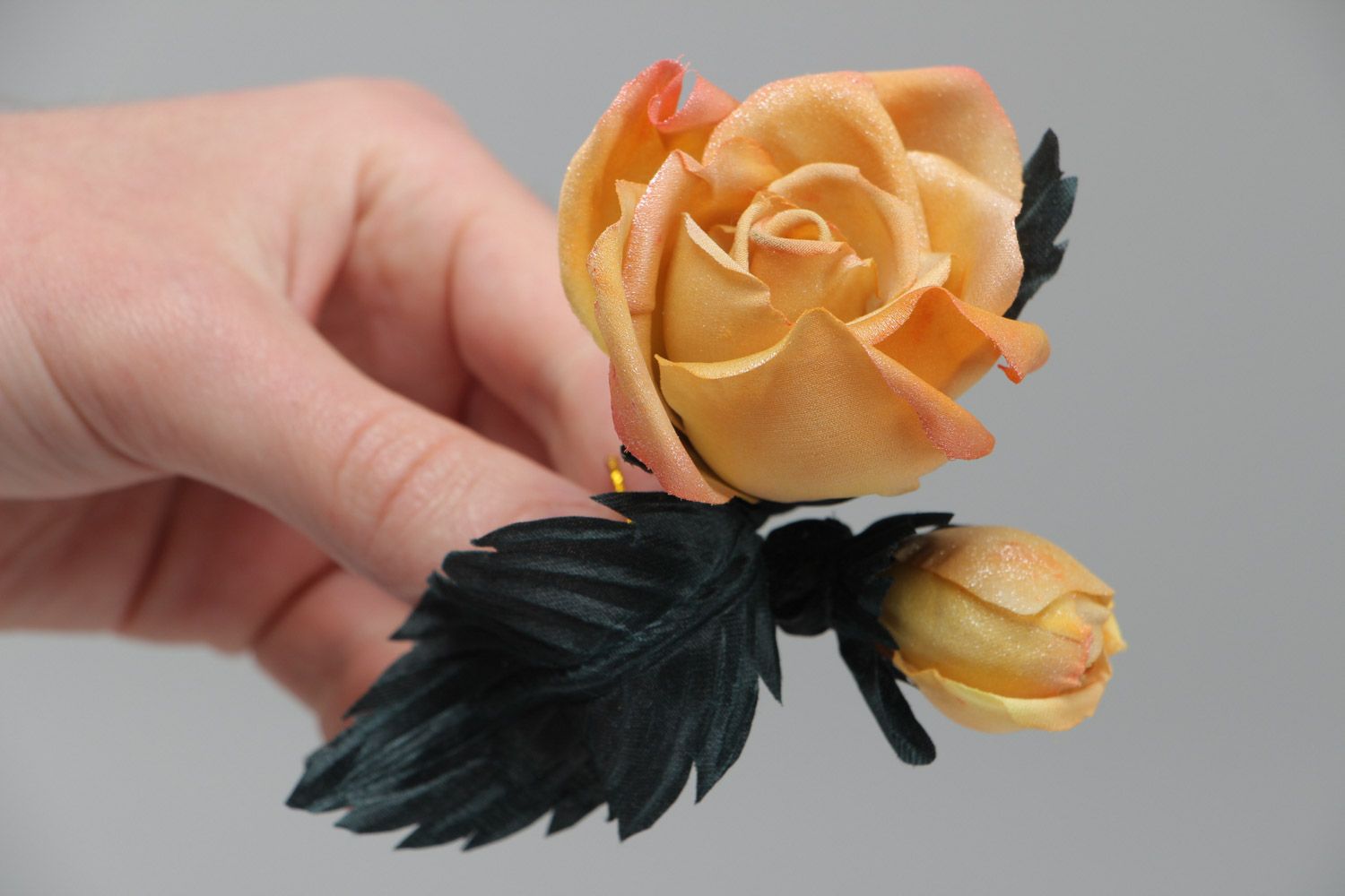 Handmade textile flower brooch in the shape of yellow silk and satin roses photo 5