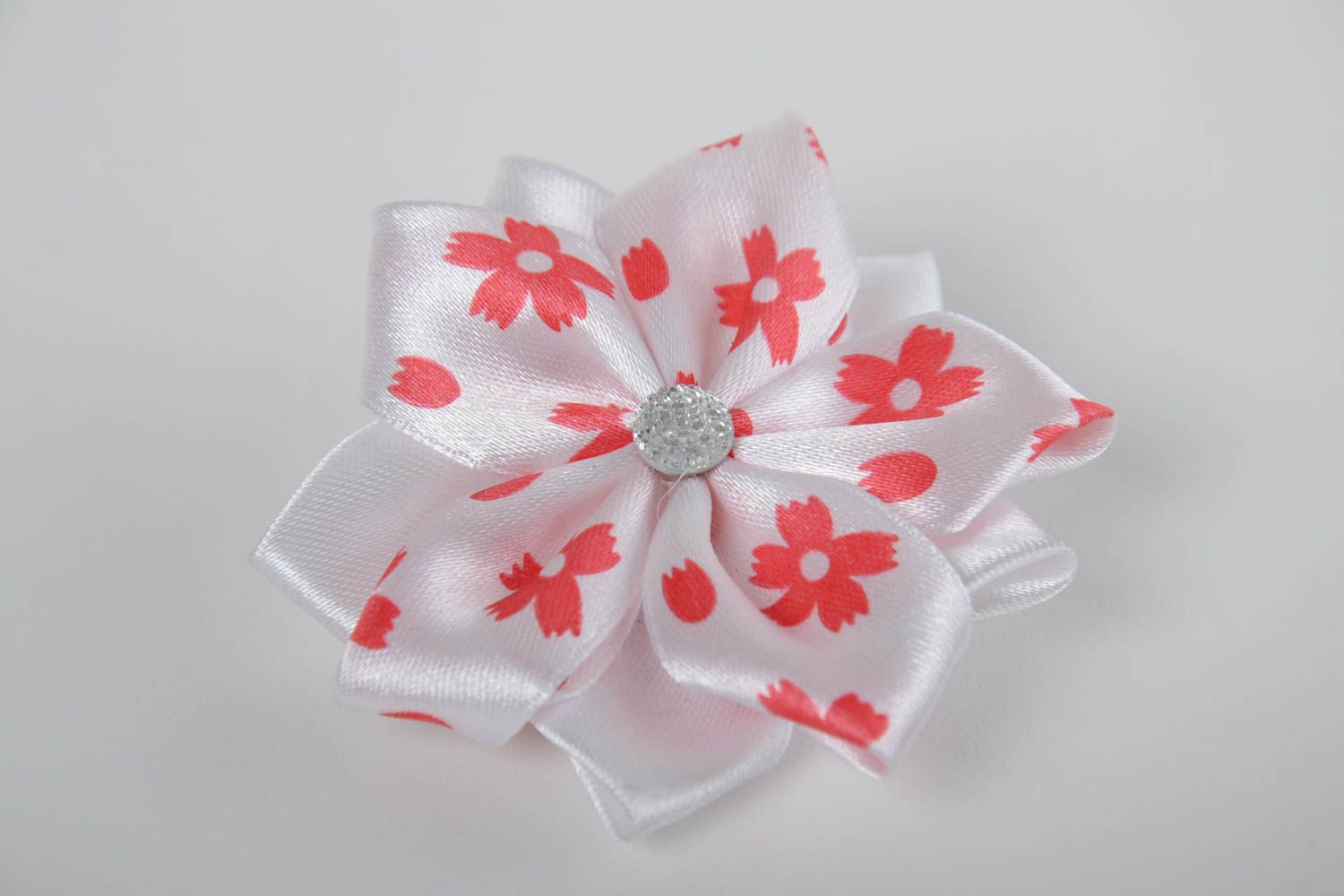Rot weiße Haarklemme mit Blume Kanzashi Technik handmade Schmuck für Kinder foto 2