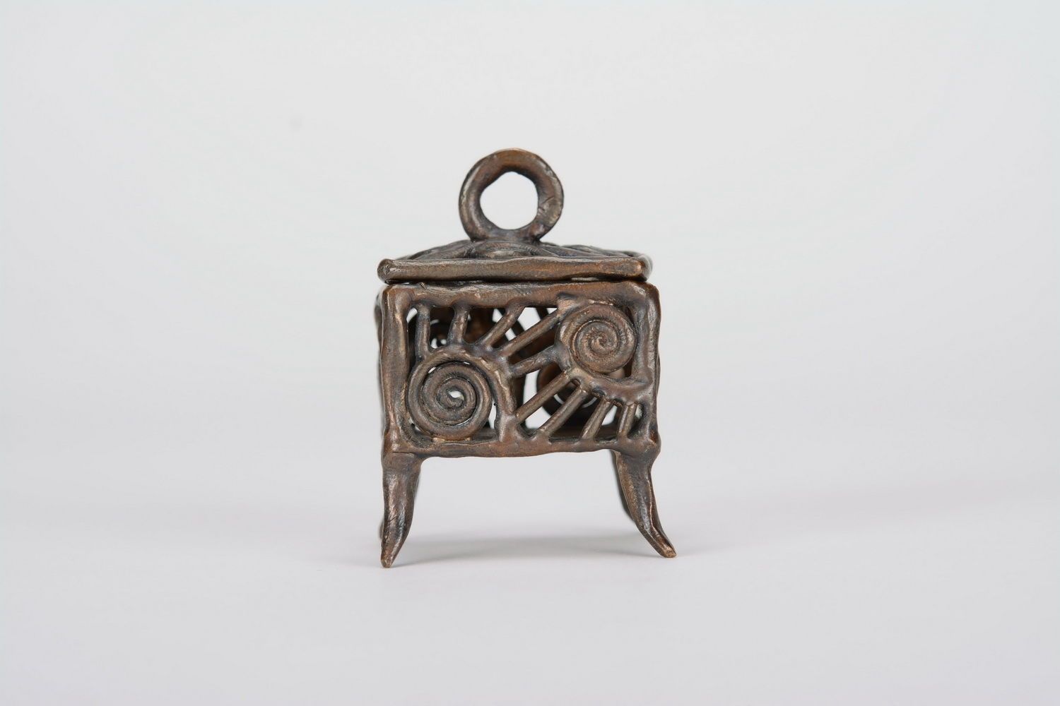 Bronze jewelry box photo 3