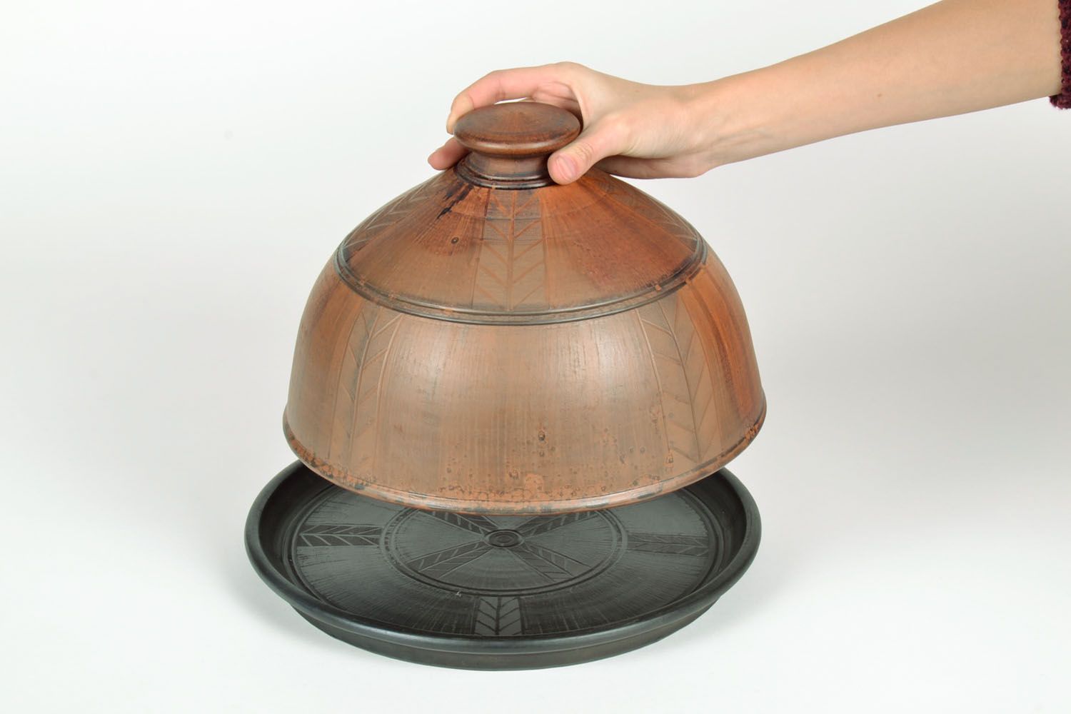 Portapane fatto a mano piatto con coperchio in argilla prodotti in ceramica
 foto 5