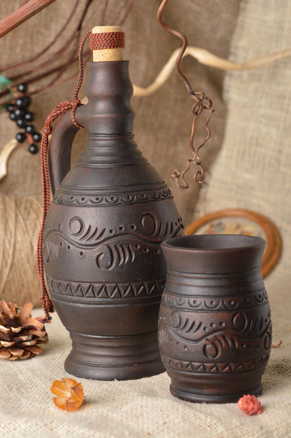 Juego de vajilla cerámica vaso y botella 950 ml artesanales de color marrón   foto 1