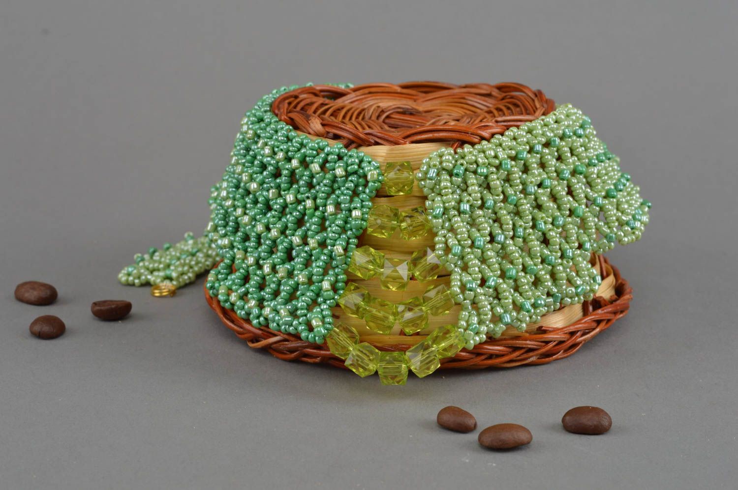 Collier en perles de rocaille fait main Vert avec émeraude accessoire pour femme photo 1