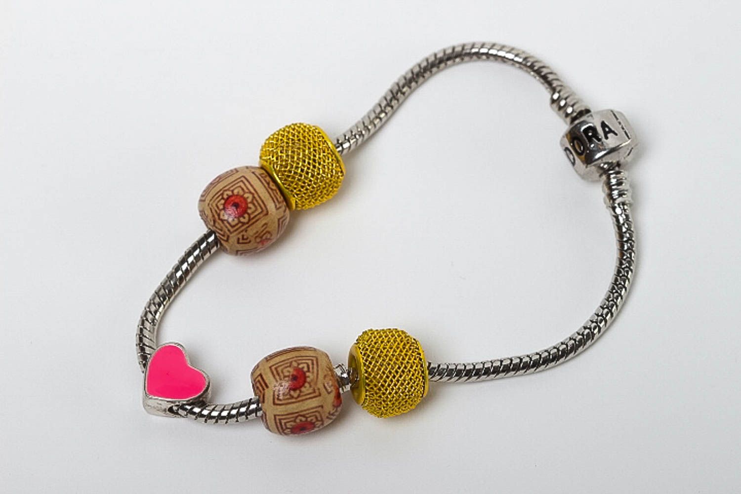Bracelet métal Bijou fait main avec cœur perles fantaisie Accessoire femme photo 2