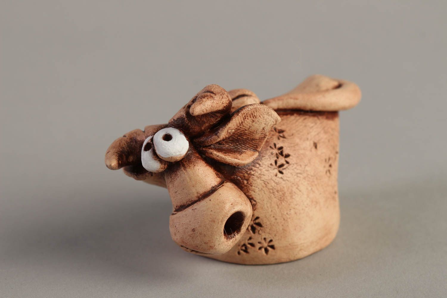 Свистулька из глины хэнд мэйд керамическая свистулька глиняная игрушка Корова фото 1