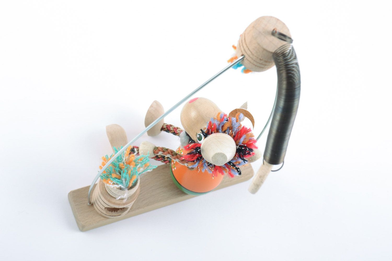 Designer entwickeltes einzigartiges handmade Spielzeug Bock mit Spannfeder toll foto 5