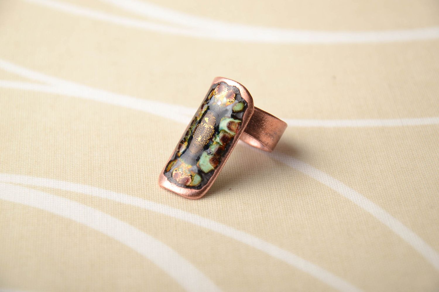 Unclosed copper ring painted with color enamels photo 1