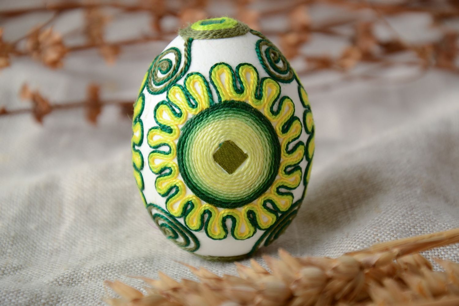 Пасхальное яйцо декоративное зеленое фото 1