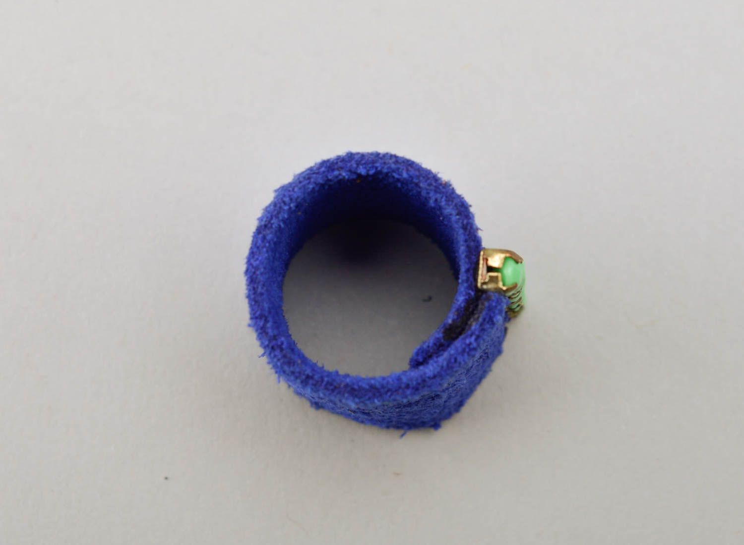Кольцо ручной работы кольцо из кожи женское кольцо украшение из кожи синее фото 5