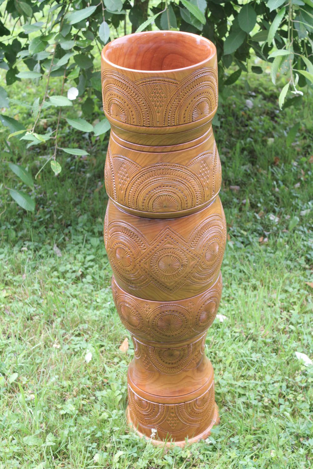 Vaso de piso de madeira em estilo étnico foto 1