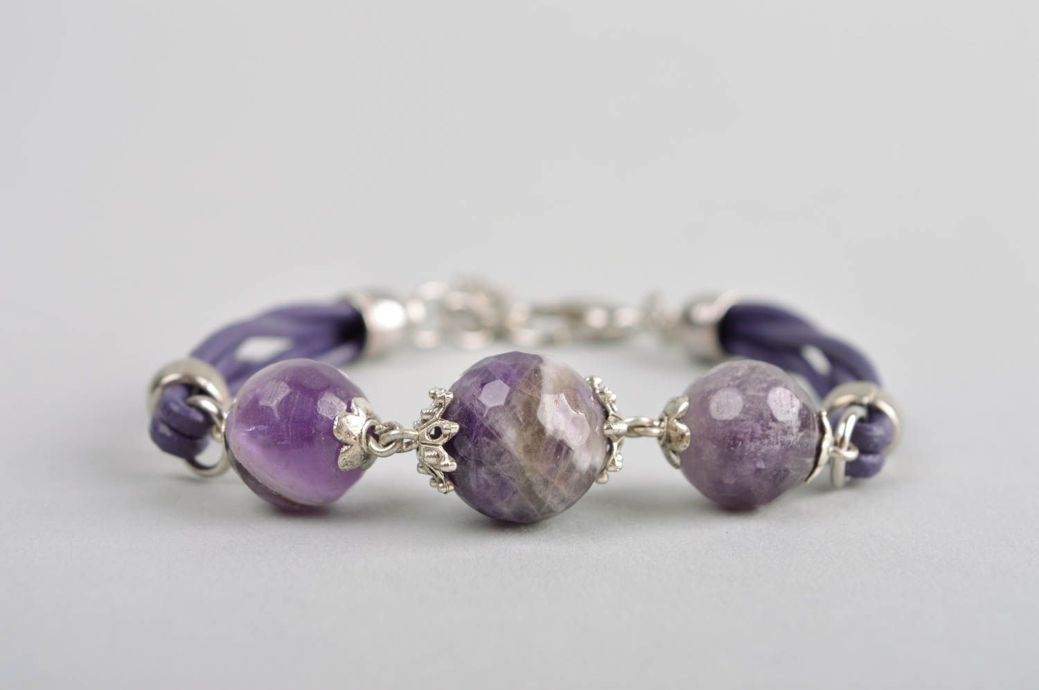 Bracelet en pierres naturelles Bijou fait main violet agate Cadeau femme photo 3