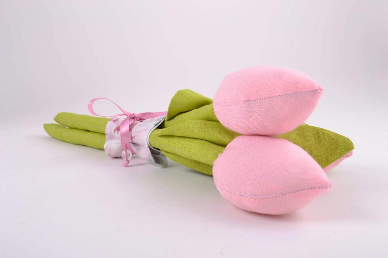 Small bouquet of 3 handmade decorative soft pink tulip flowers sewn of cotton photo 4