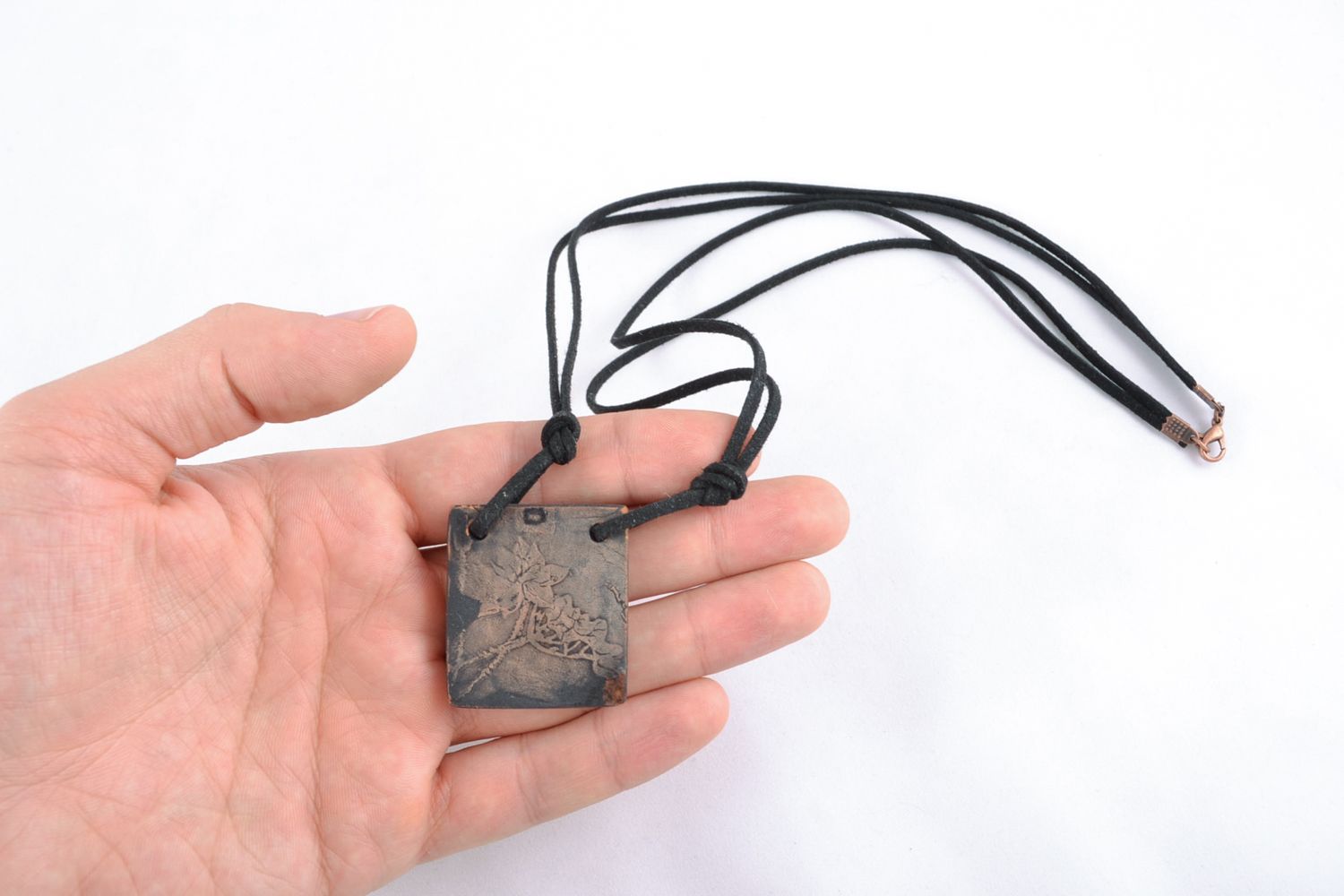 Square ceramic pendant painted with floral motives photo 2