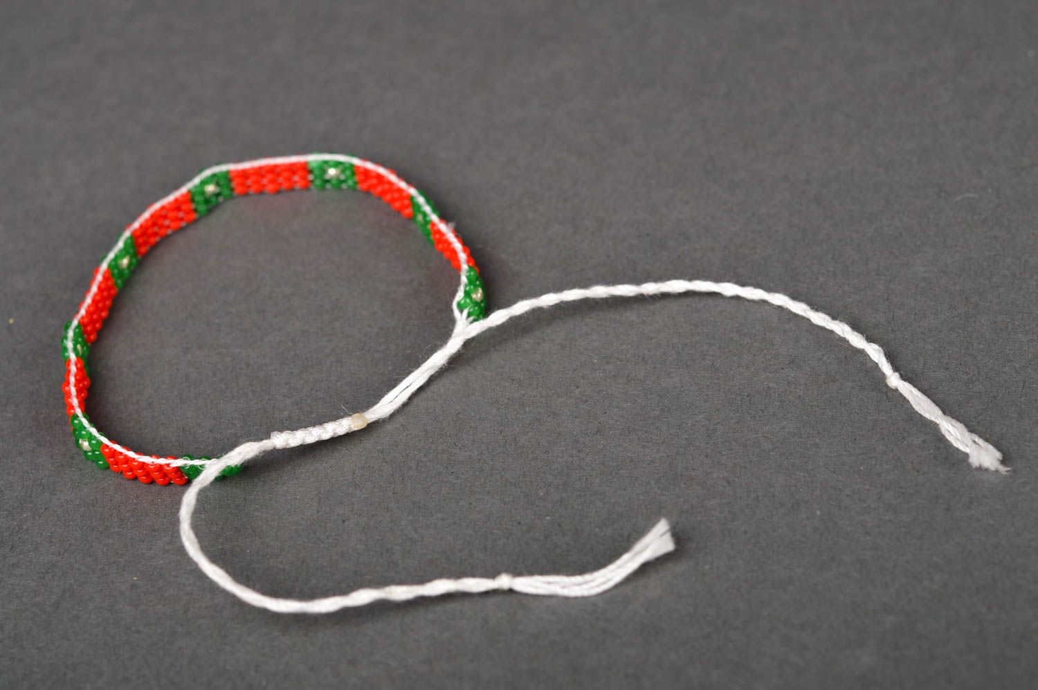 Handmade thin beaded strand bracelet made of red and green beads photo 4