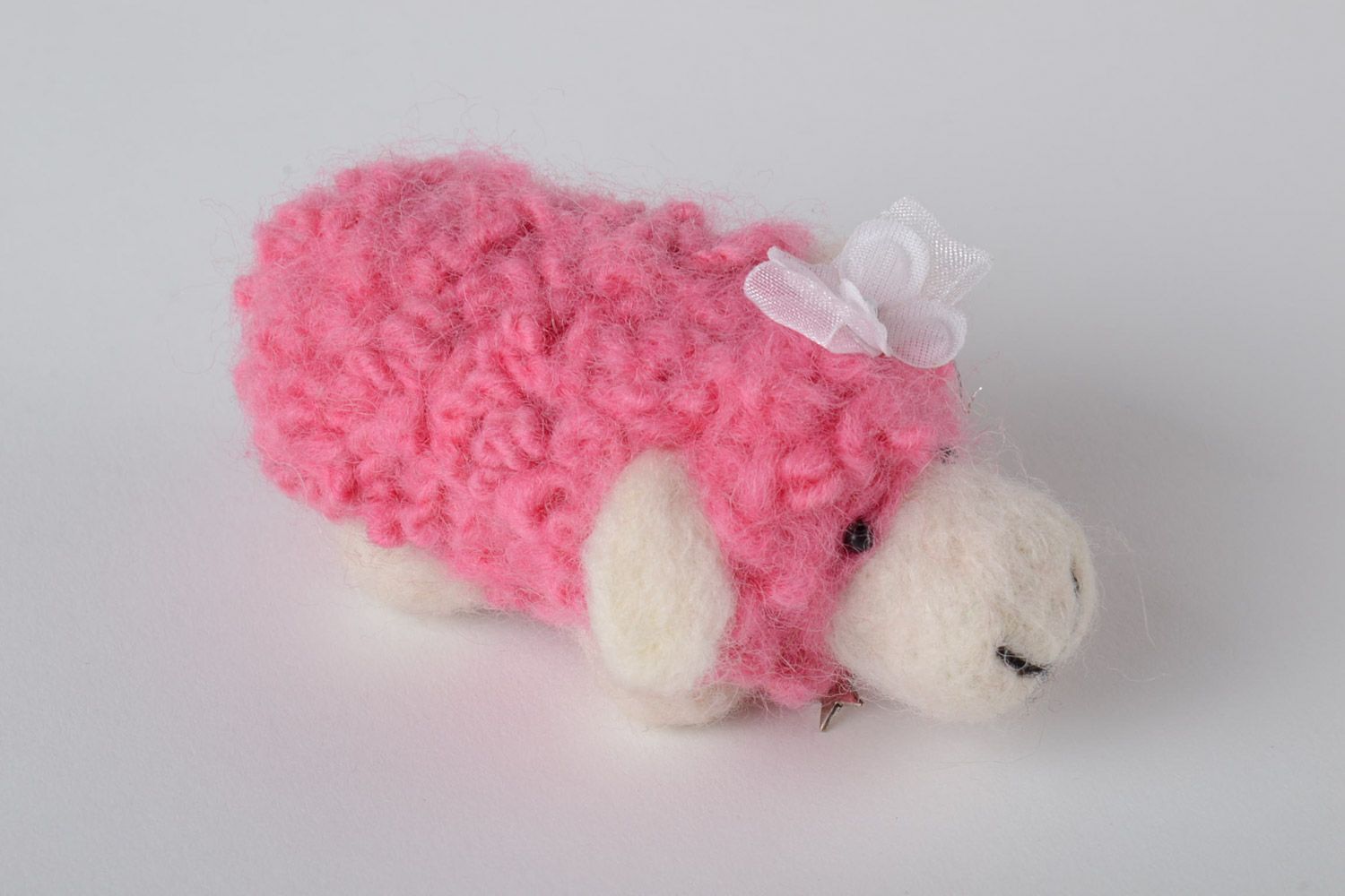 Jouet mou en laine feutrée à sec miniature rose et blanc fait main Brebis photo 2
