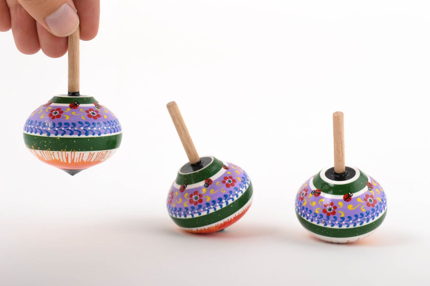 Игрушки ручной работы изделия из дерева три юлы игрушки из дерева набор фото 4