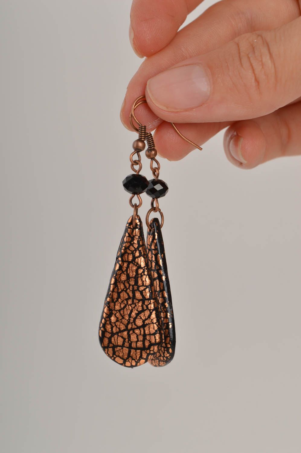 Designer Schmuck handmade lange Ohrringe aus Polymer Ton Accessoire für Frauen foto 5