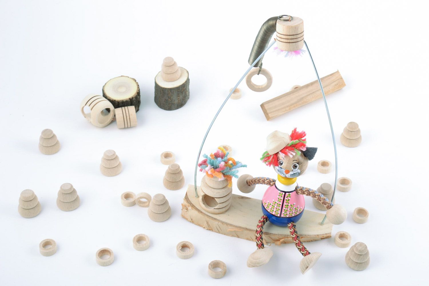 Holz Spielzeug Kater auf Feder mit Bemalung Handarbeit Geschenk für Kinder foto 1
