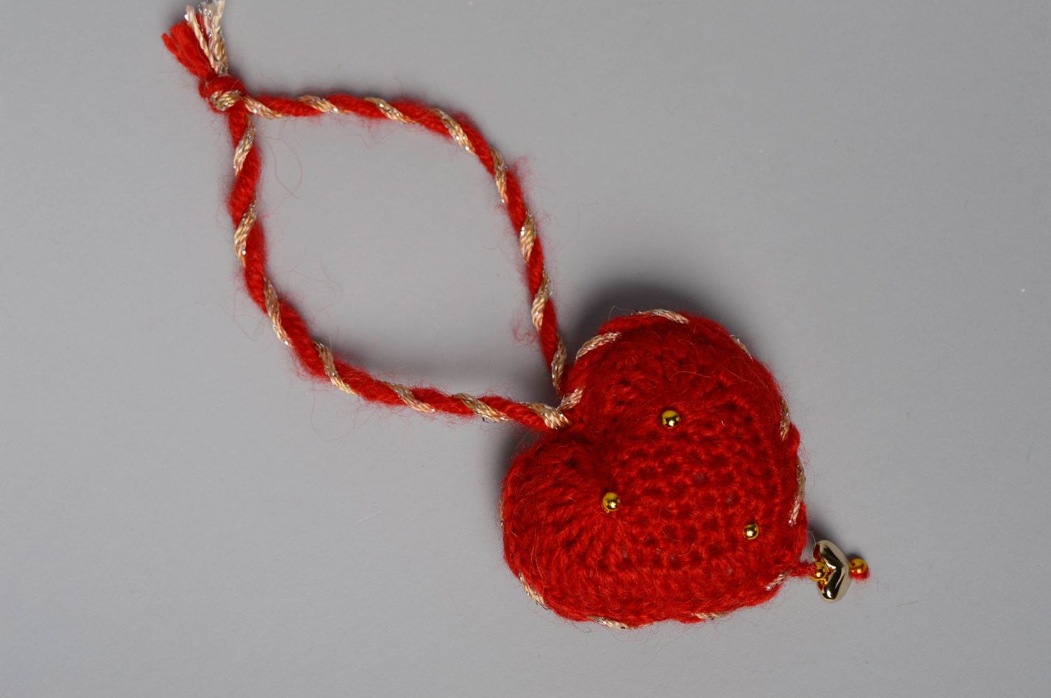 Suspension décorative Coeur Rouge au crochet photo 1