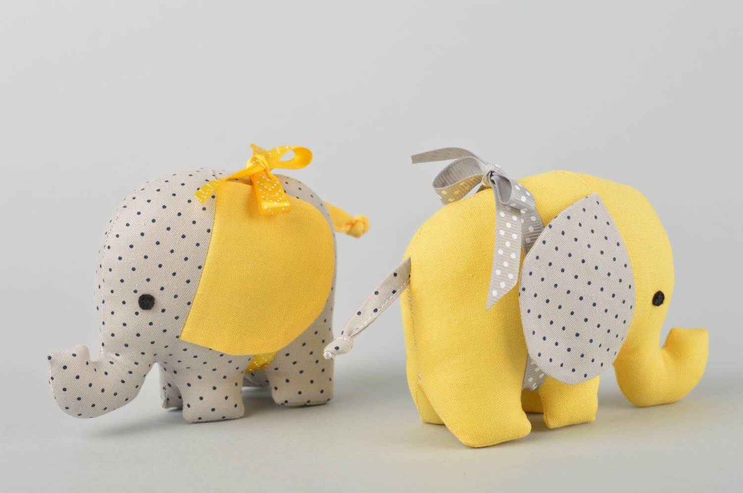 Muñecos de tela hechos a mano decoración de hogar regalos originales elefantitos foto 4