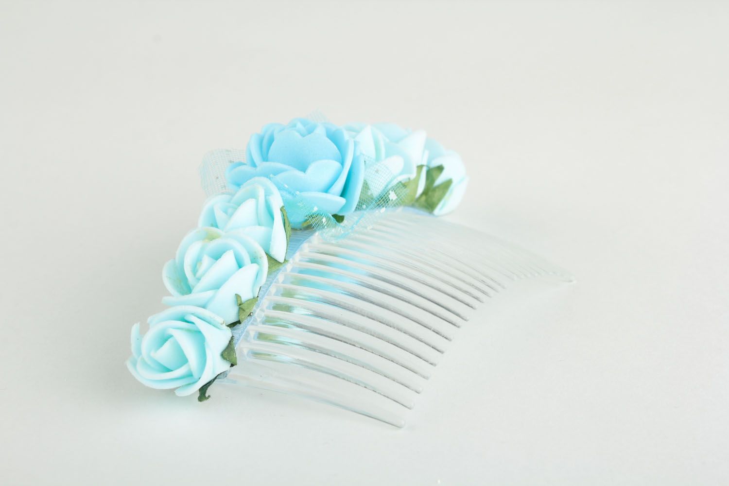 Pince à cheveux peigne avec fleurs bleu clair fait main accessoire femme photo 2