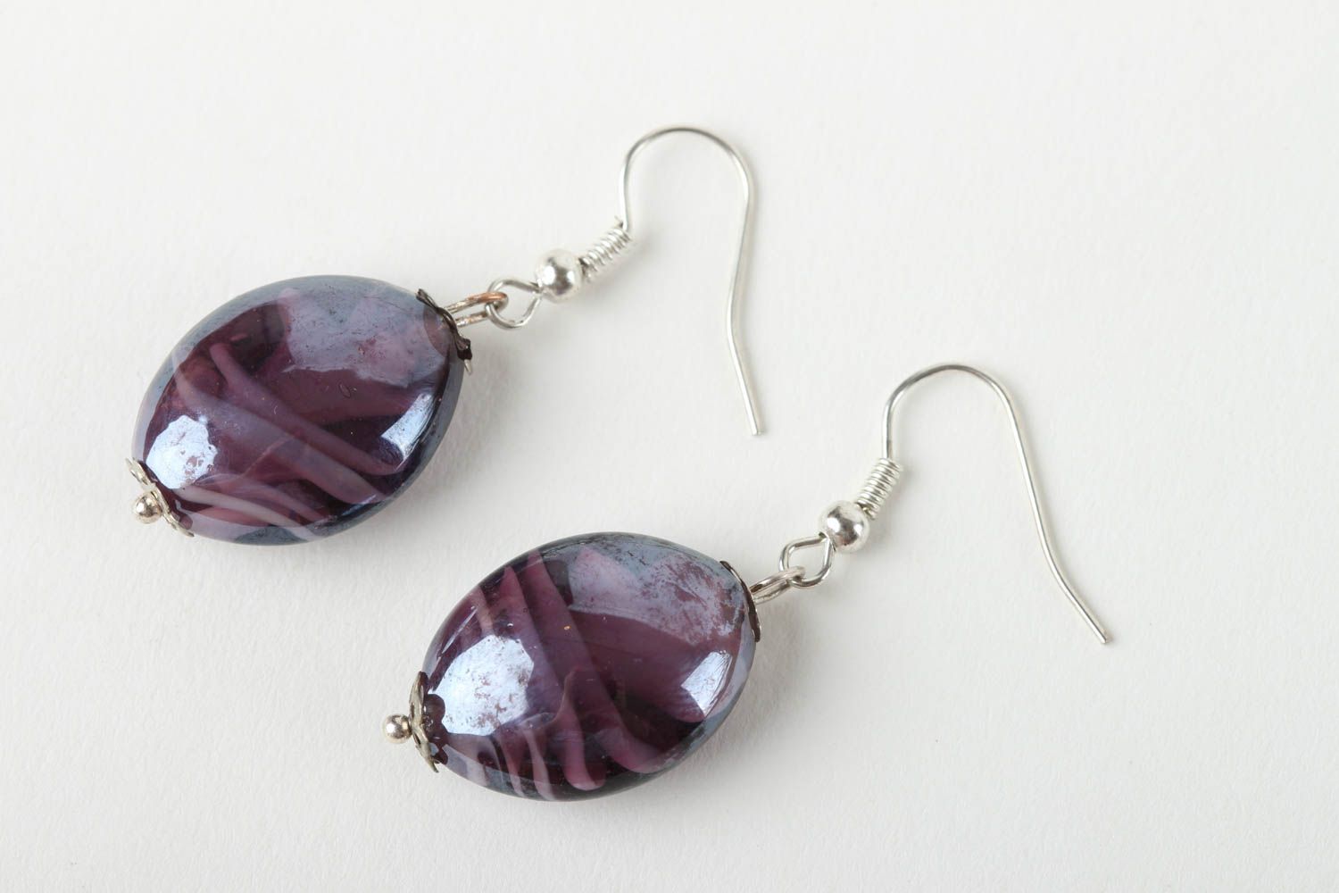 Handmade violette Glas Ohrringe Accessoire für Frauen Designer Schmuck  foto 2