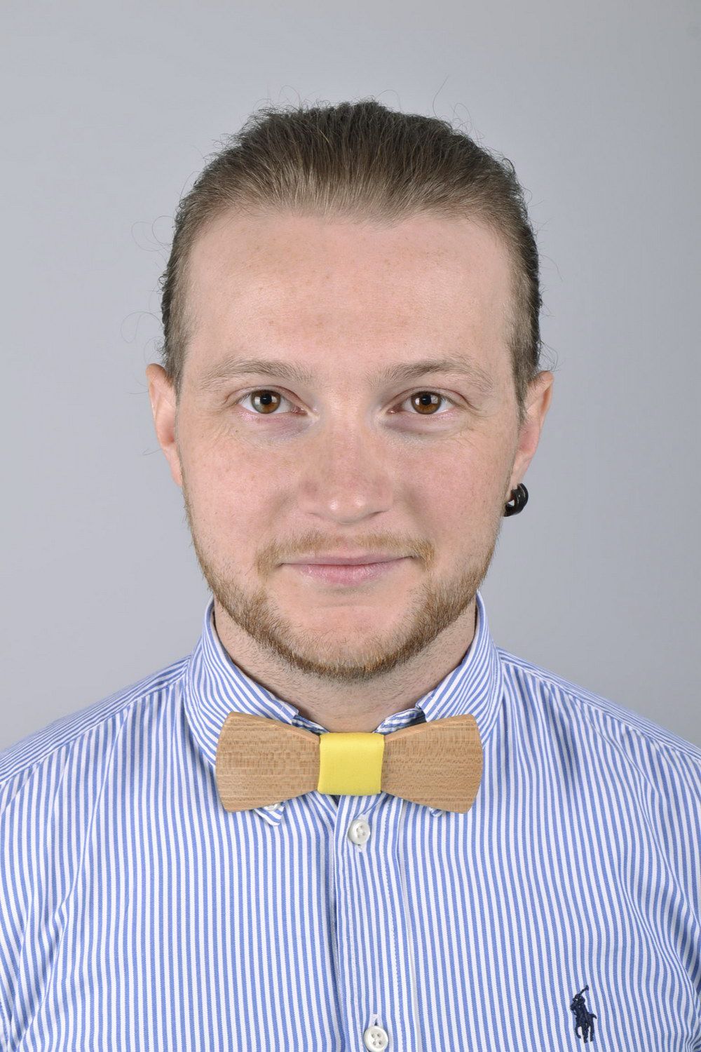 Wooden bow tie with yellow center photo 2