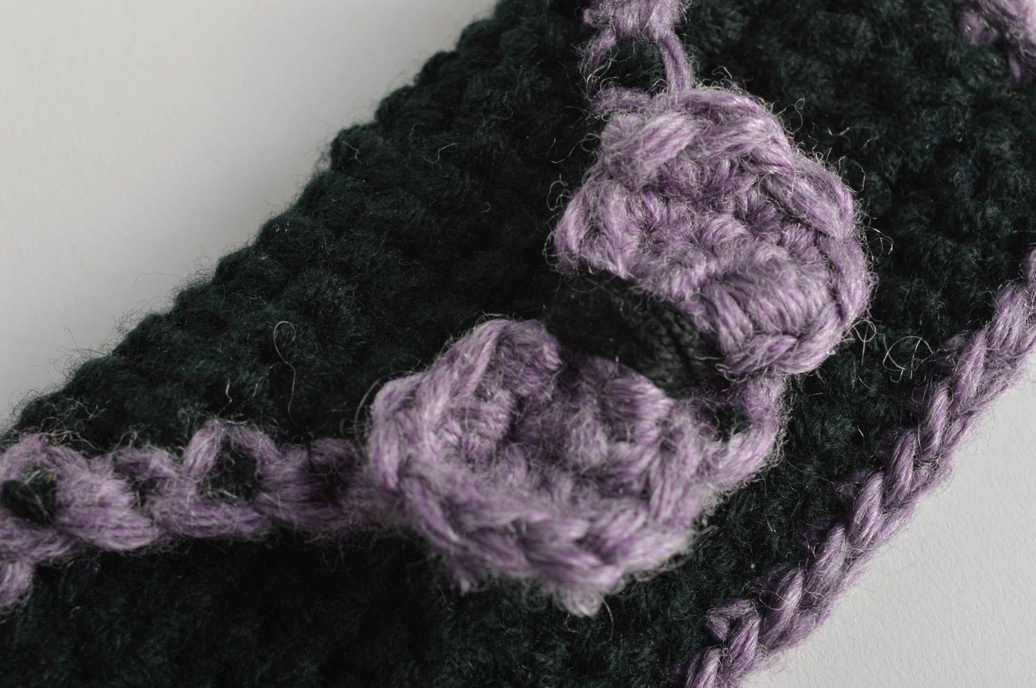 Black and lilac handmade designer crochet phone case with bow photo 5