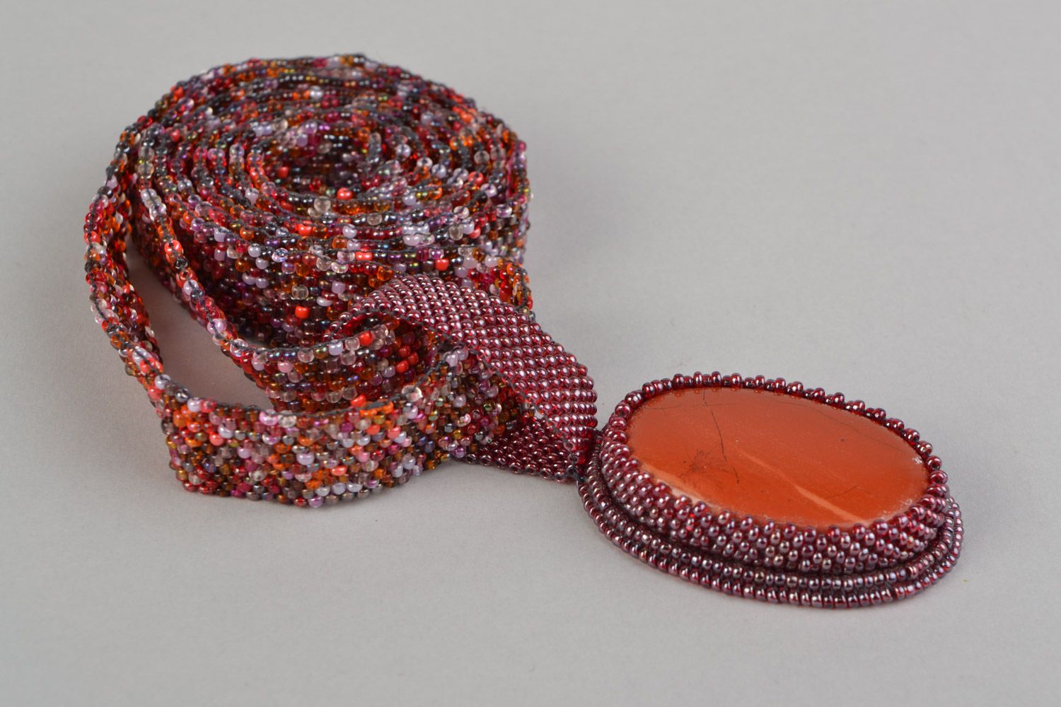 Handgemachtes braunes Collier aus Glasperlen und echten Steinen handmade für Damen foto 5