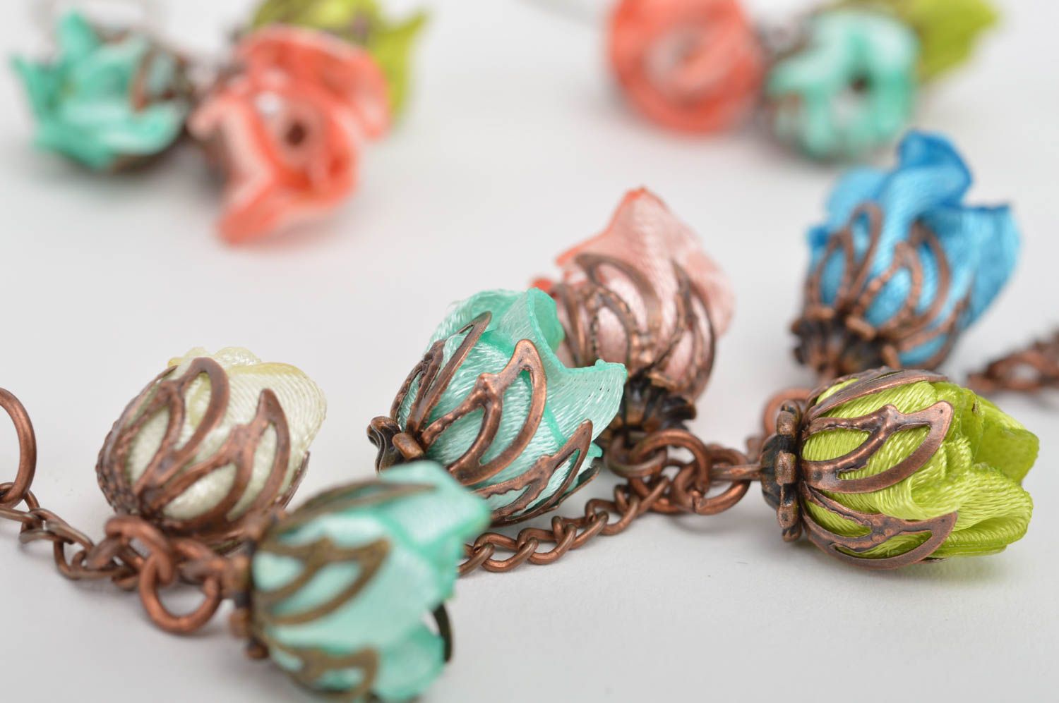 Set of textile jewelry handmade earrings satin bracelet flower jewelry photo 2