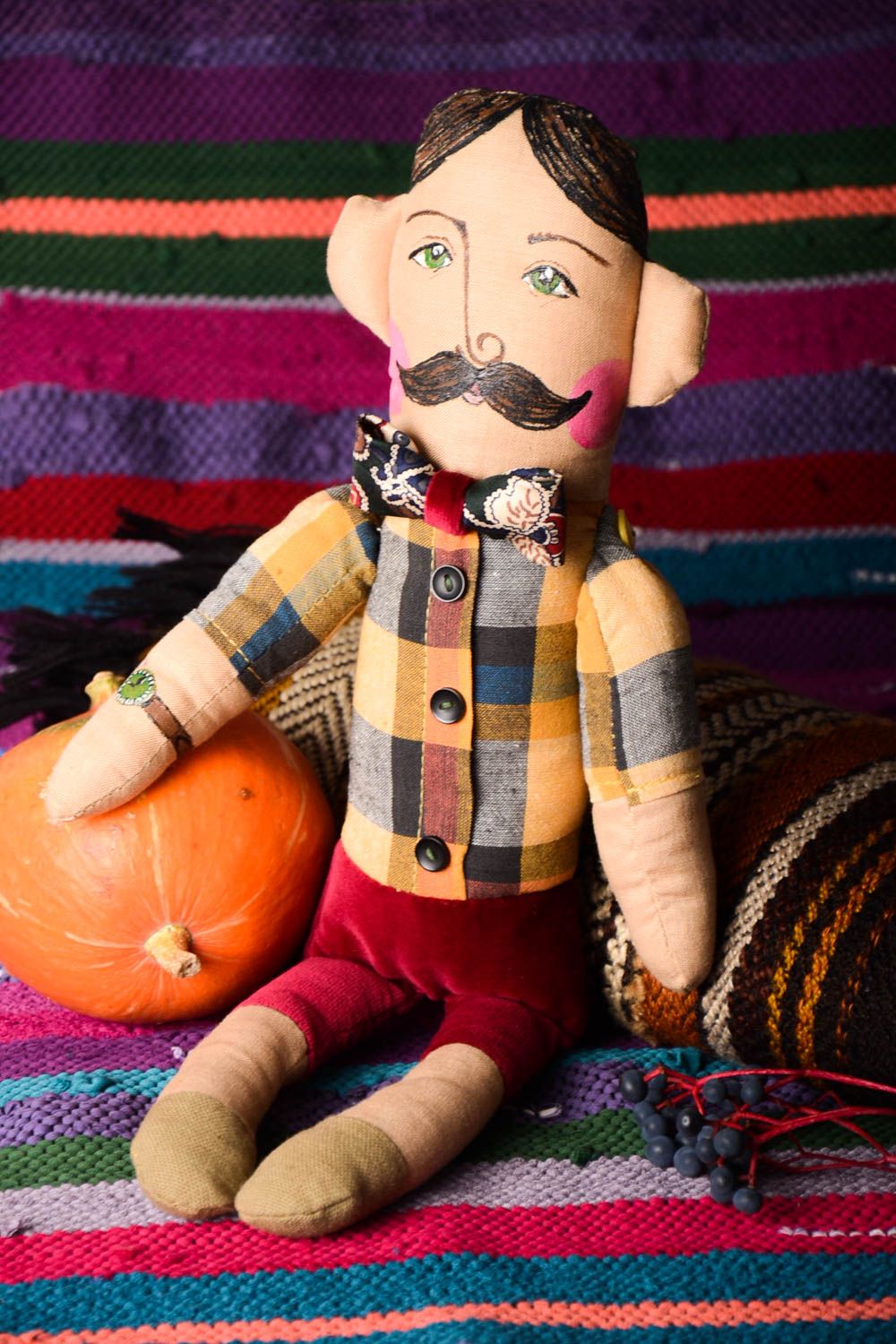 Juguete artesanal decorativo muñeco de peluche regalo original para niño foto 2
