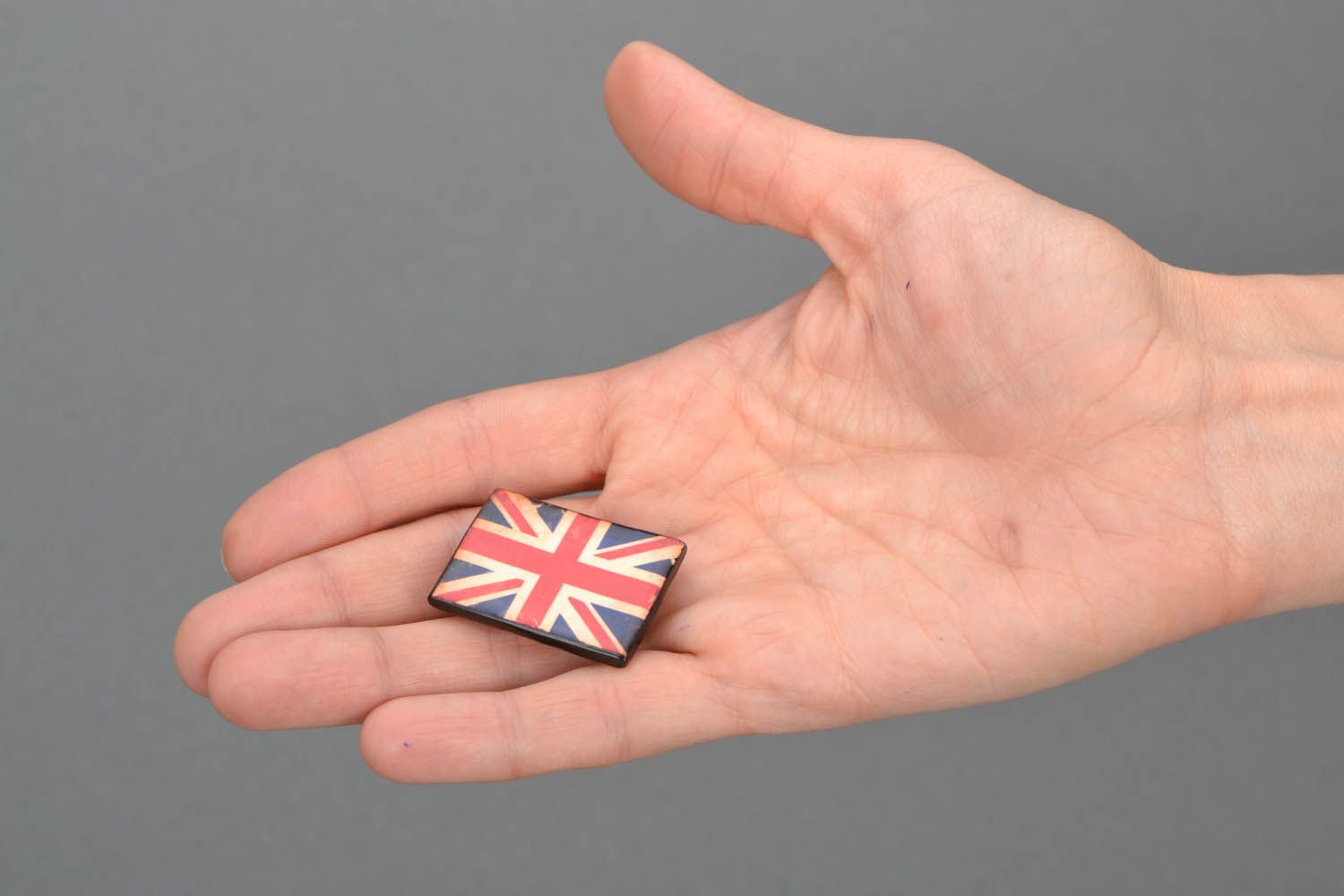 Broche faite main d'argile polymère 'Royaume-Uni' photo 2