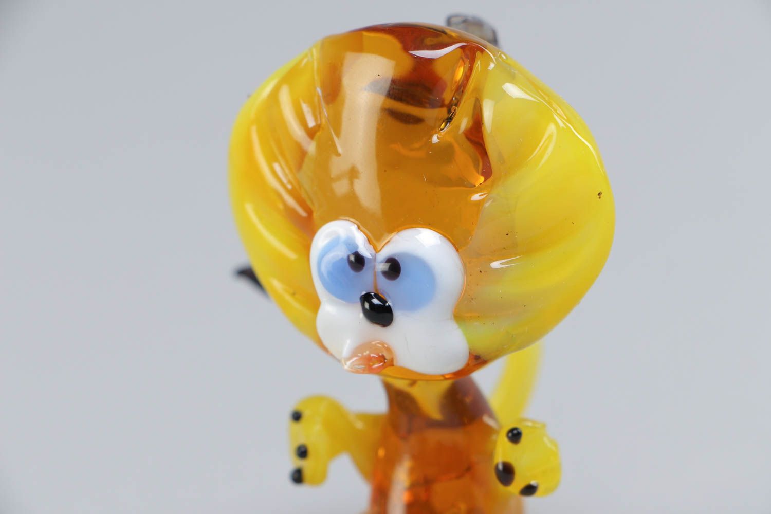 Handmade collectible bright lampwork glass miniature animal figurine of lion photo 2
