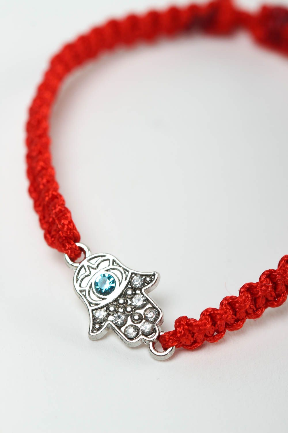 Bracelet textile rouge Bijou fait main talisman Accessoire femme original photo 3