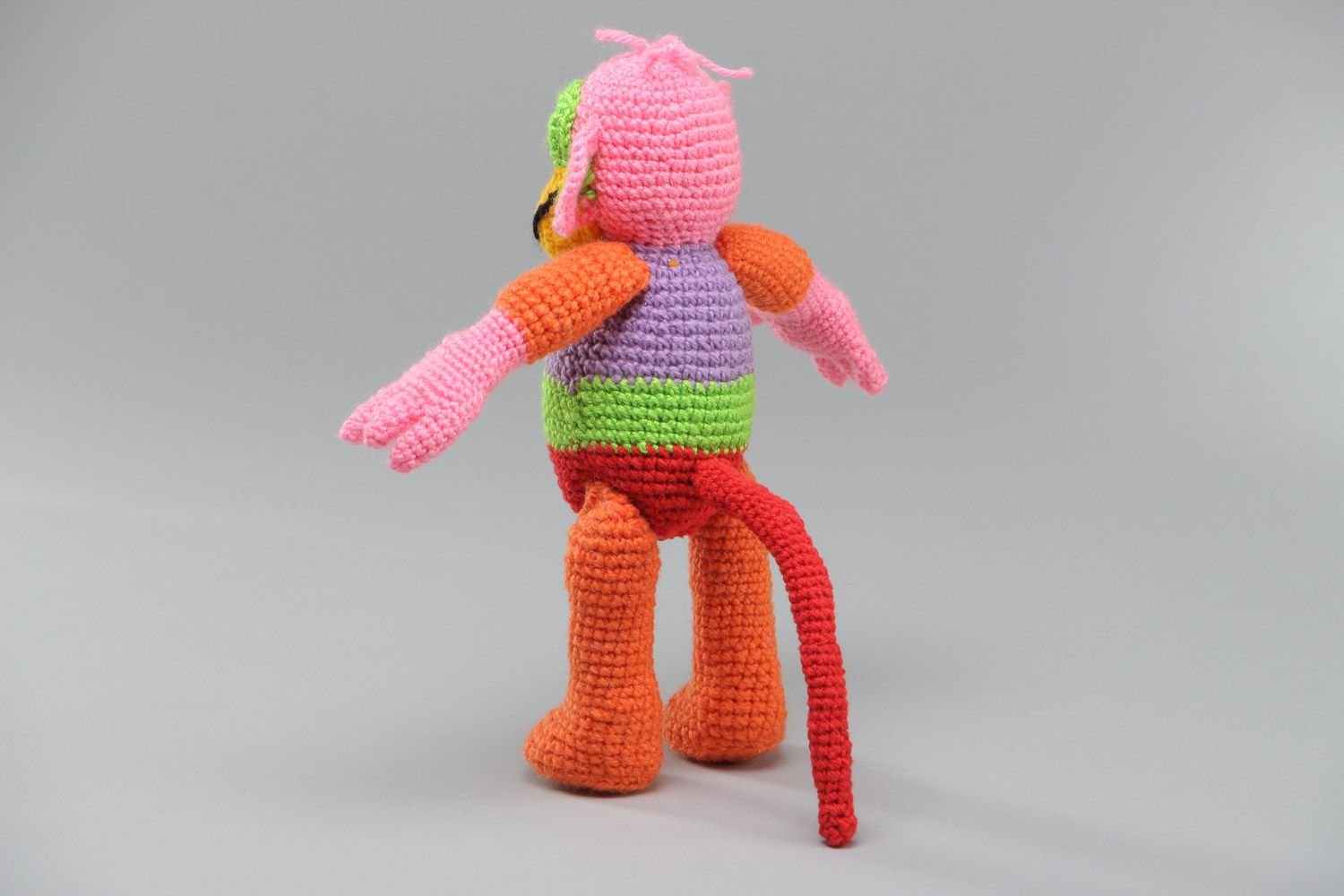 Poupée tricotée en fils acryliques au crochet multicolore faite main Singe photo 3