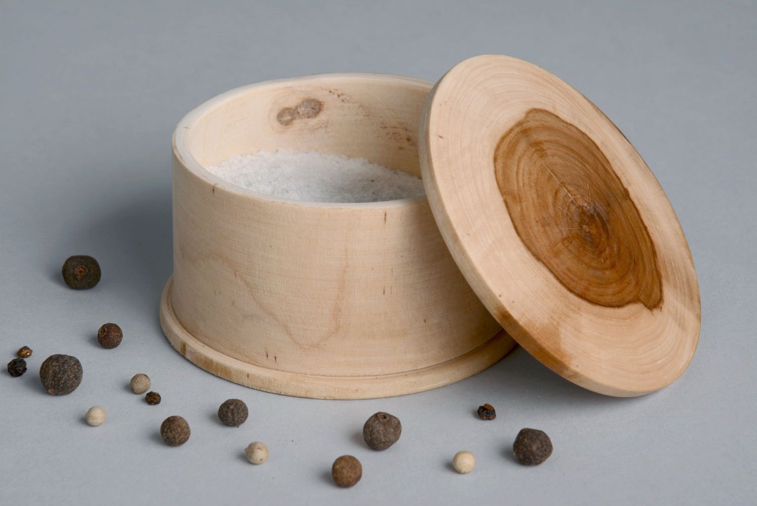 Wooden cup for salt and species photo 4