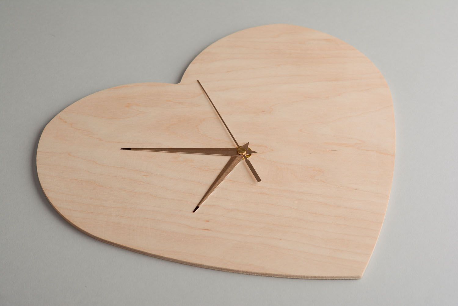 Wooden blank clock Heart photo 1