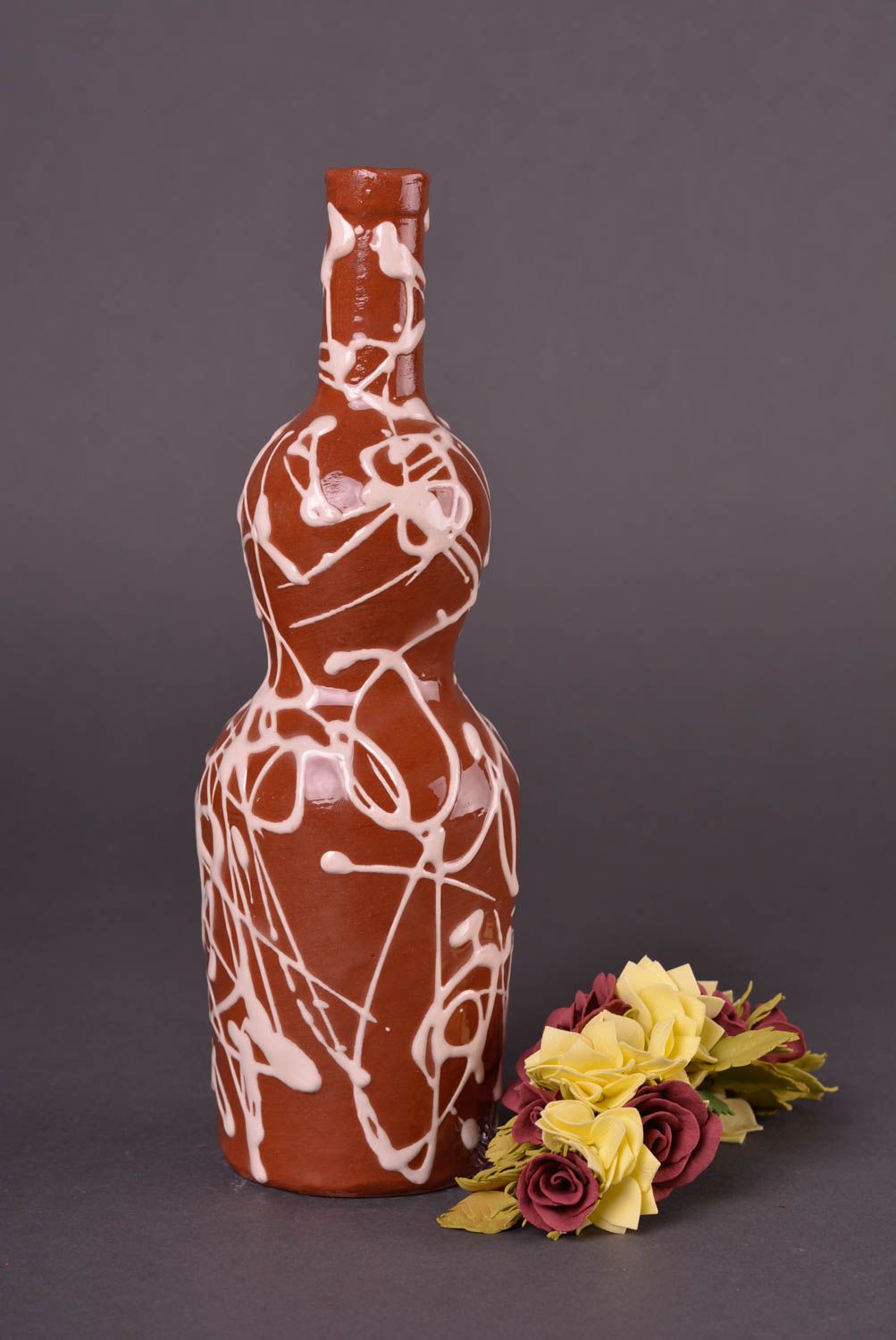 Подарок ручной работы глиняная бутылка авторская керамическая бутылка 500 мл фото 3
