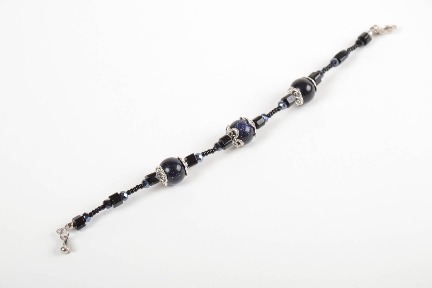 Bracelet en perles Bijou fait main Accessoire femme noir original festif photo 3