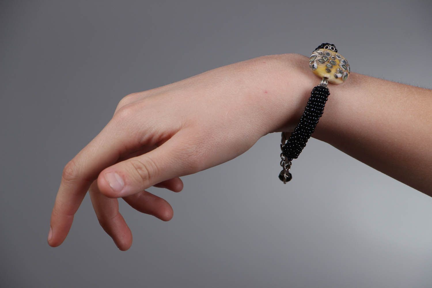 Bracelet fait main en verre et perles de rocailles photo 5