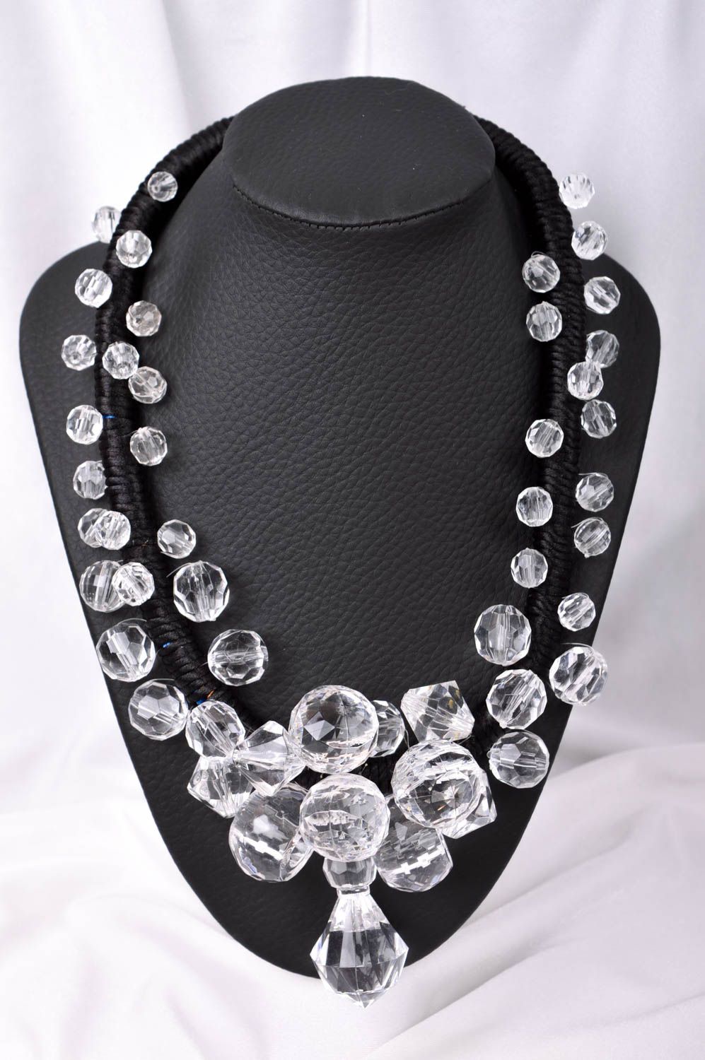 Handgefertigt Damen Collier Schmuck Halskette Accessoire für Frauen in Schwarz foto 1