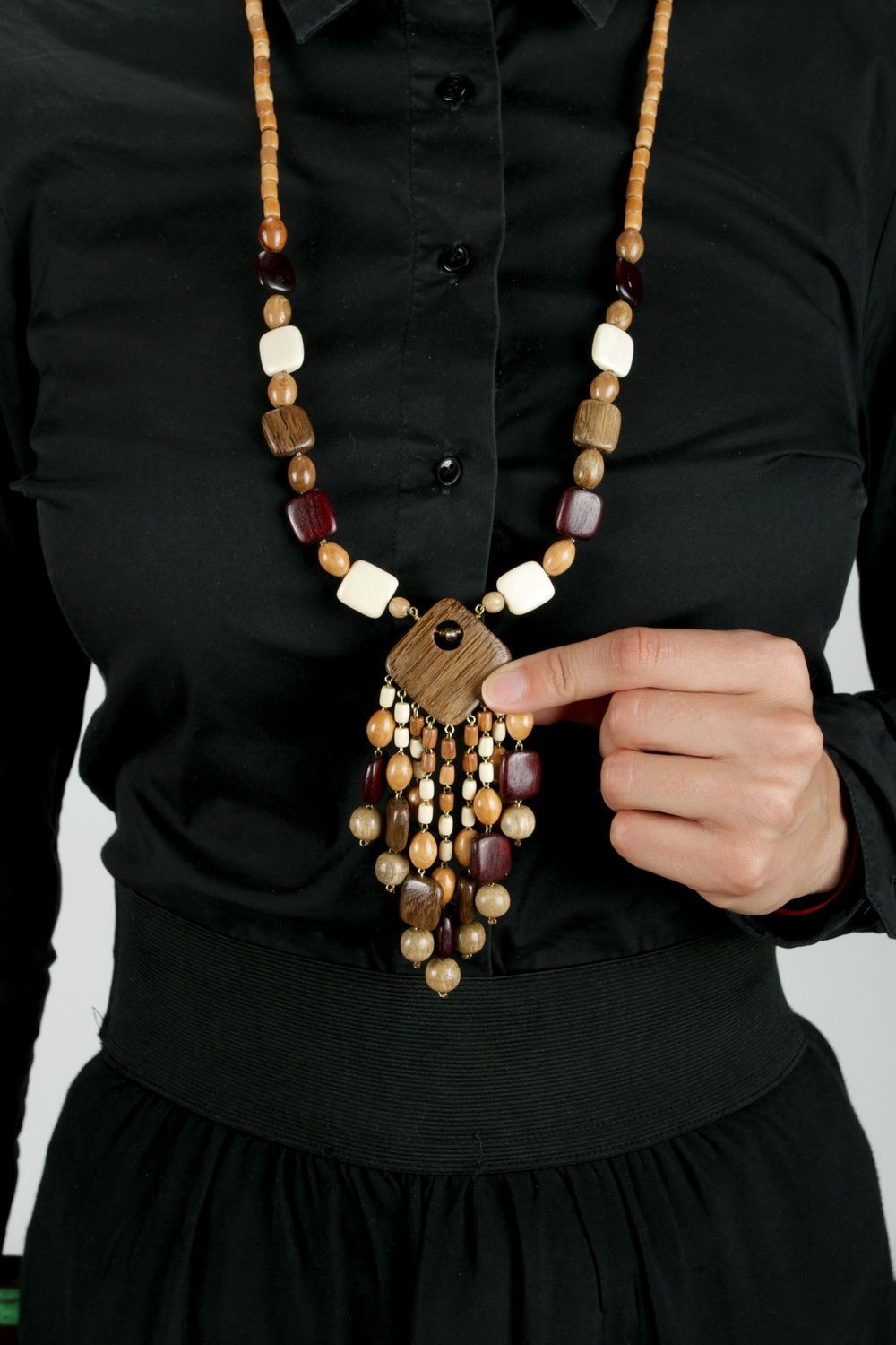 Wooden ethnic necklace. photo 4