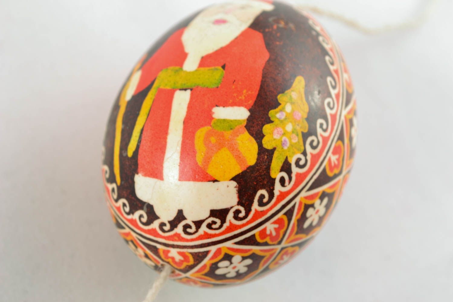 Painted egg pendant photo 2