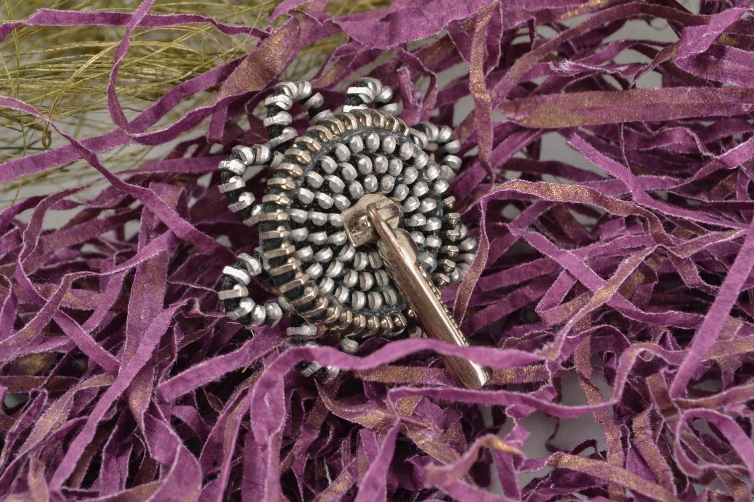 Runder Ring Blume aus Metall foto 1