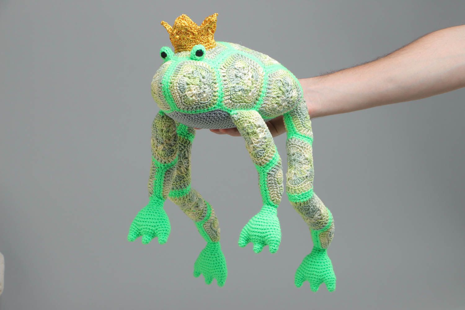 Homemade crochet soft toy frog for children and home decor photo 5