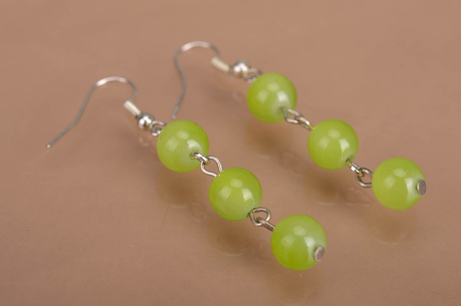 Handmade designer summer dangle earrings with tender green round beads photo 2