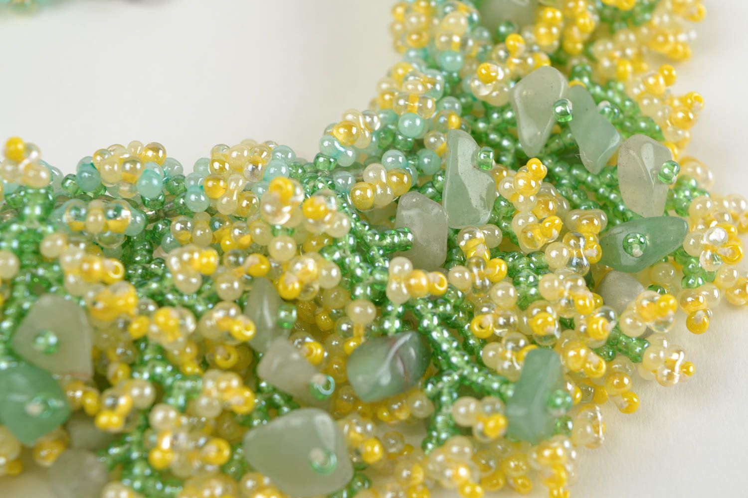 Unusual handmade designer beaded necklace with natural stones green and yellow photo 2
