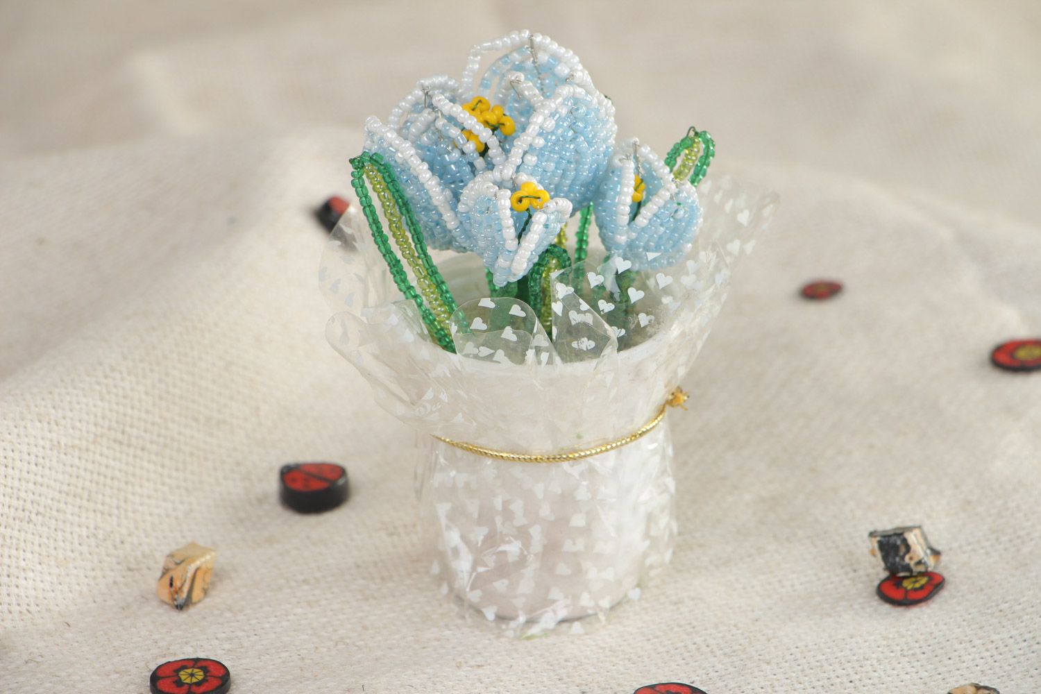Handmade woven Chinese bead flowers in the shape of blue crocuses photo 1