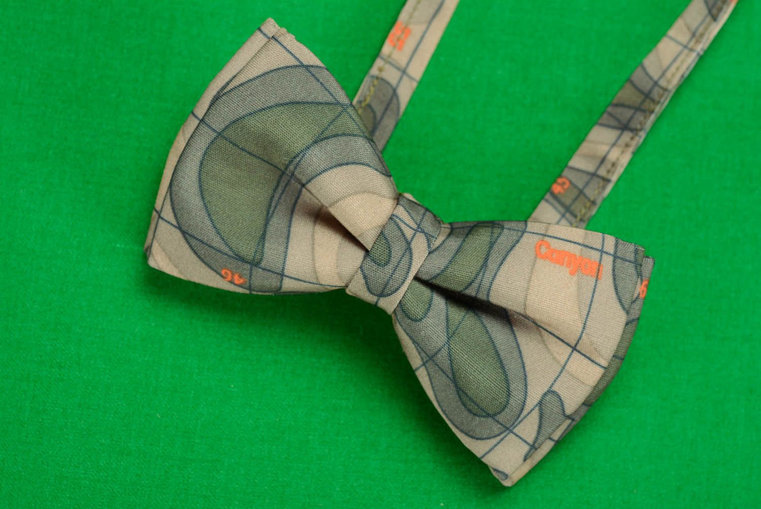 Fabric bow tie Relief photo 3