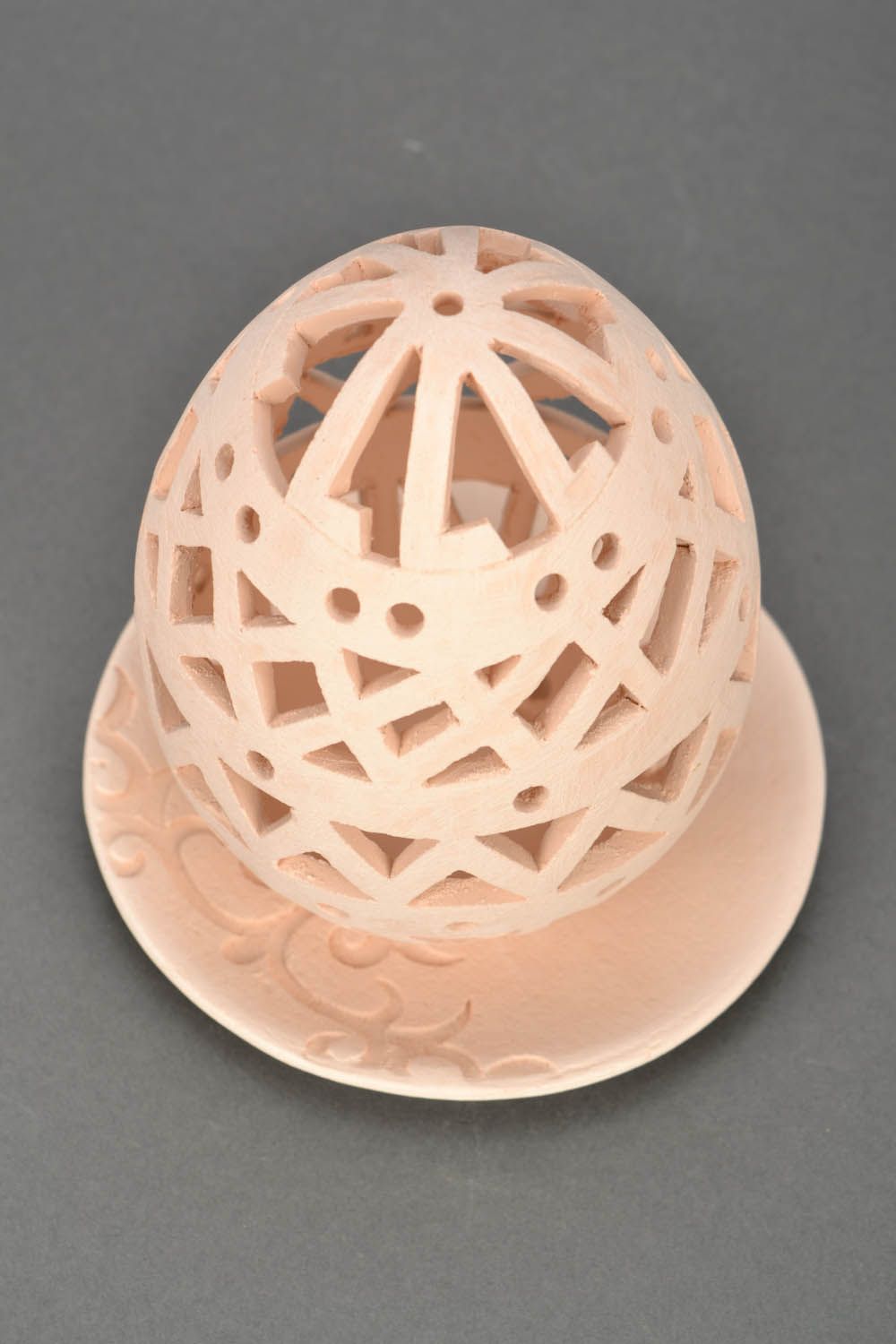 Ceramic egg candlestick photo 3